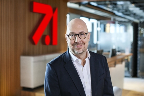 ProSiebenSat.1 schafft neue Dachmarke für das Entertainment-Geschäft - ProSiebenSat.1-Vorstand Wolfgang Link stellt die neue Corporate Identity und den Markenauftritt der Seven.One Entertainment Group vor (Foto: Seven.One Entertainment Group /Florian Bachmeier)